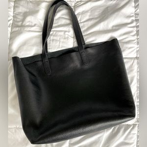 Cuyana Classic Leather Tote